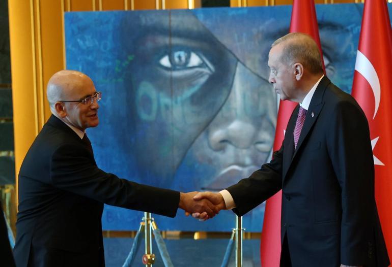 30 Ağustos Zaferinin 101. yılı... Cumhurbaşkanı Erdoğandan Anıtkabire ziyaret: Türkiye Yüzyılı vizyonumuzu hayata geçiriyoruz