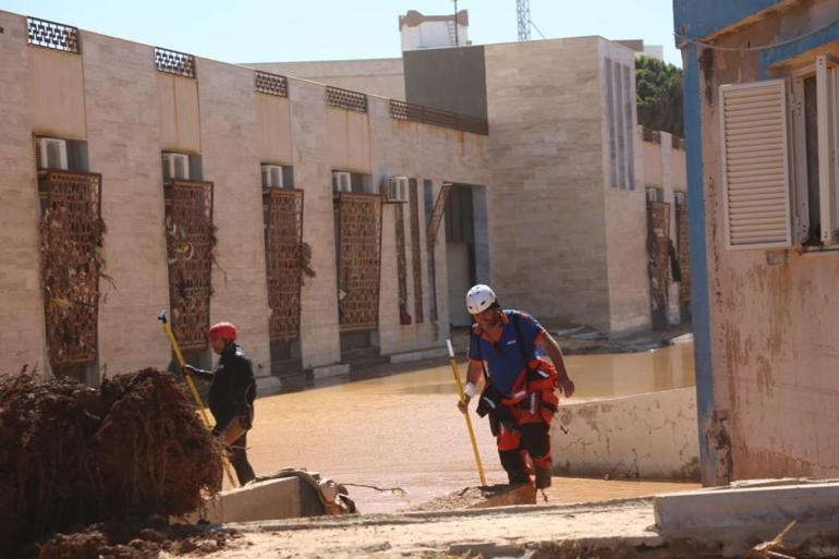 Breaking news... Flash statement from AFAD Vice President Taşdele about the flood disaster in Libya: The water height reached the 6th floor