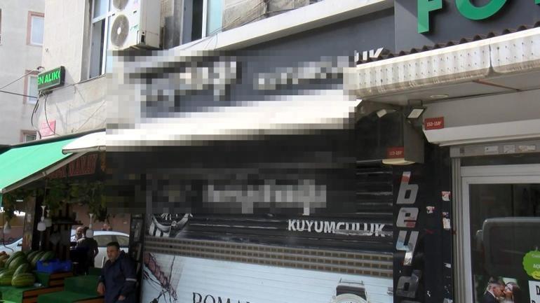 Kuyumcu, kar vaadiyle müşterilerini dolandırdı Cenazem var yazısı asıp sırra kadem bastı