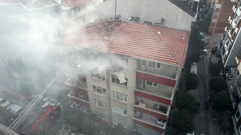 İstanbulda bir binada patlama: 3 can kaybı, 3 yaralı Sokak savaş alanına döndü