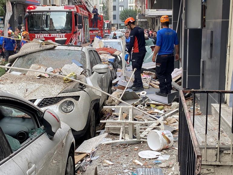 İstanbulda bir binada patlama: 3 can kaybı, 3 yaralı Sokak savaş alanına döndü