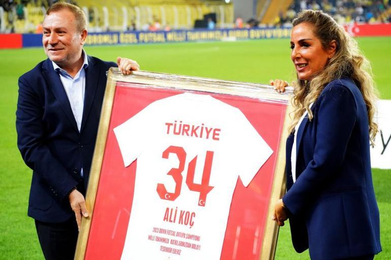 Avrupa şampiyonu Down Sendromlu Özel Futsal Milli Takımı, Fenerbahçe - Başakşehir maçında