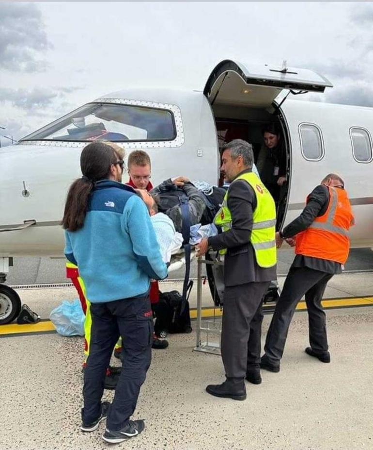 Ambulans uçakla Türkiye’ye gönderildi