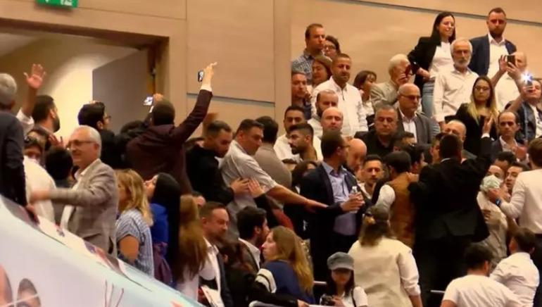 CHP İstanbul İl Kongresinde İBB Başkanı İmamoğlu’nun sözleri sloganlarla kesildi