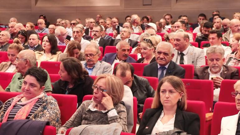 CHP İstanbul İl Kongresinde İBB Başkanı İmamoğlu’nun sözleri sloganlarla kesildi