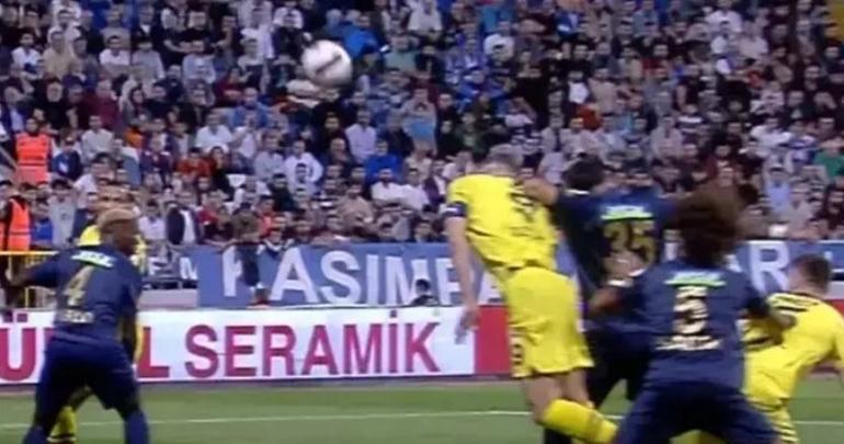 Son Dakika: Kasımpaşa - Fenerbahçe maçında golden önce faul var mı Edin Dzekonun penaltısında Mete Kalkavanın kararı doğru mu Hiçbir delil gösteremez