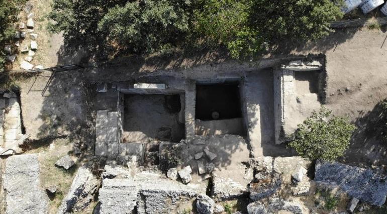 Helenistik döneme ait 2 bin 200 yıllık dükkan gün yüzüne çıktı