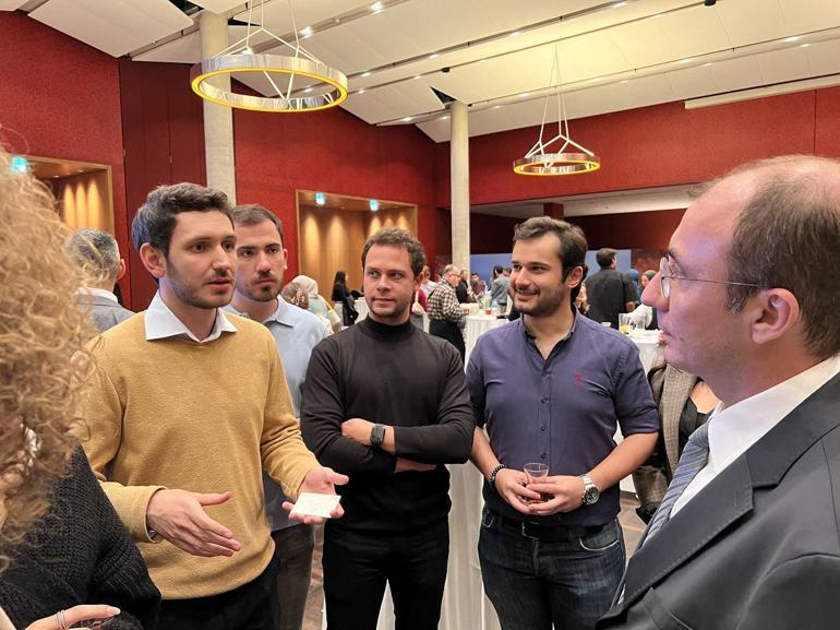 Büyükelçiden genç akademisyenlere abi tavsiyeleri