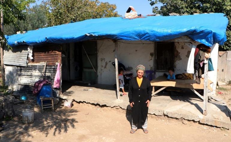 Eşi en yakın arkadaşıyla kaçtı, 4 çocuğu ile ortada kaldı