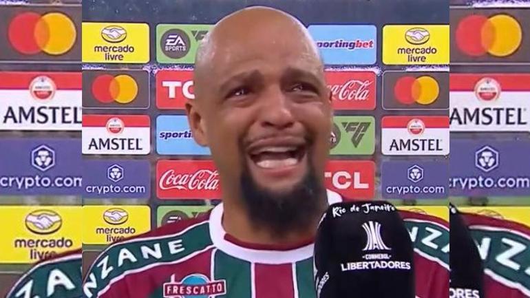 Copa Libertadoreste şampiyon Fluminense oldu Felipe Melo gözyaşlarına hakim olamadı