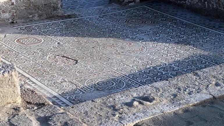 İç Anadolunun en büyük mozaik kazı çalışmasında alanın büyüklüğü 600 metrekareye çıktı