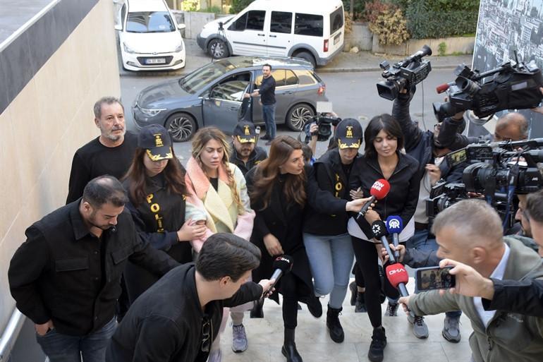 �rg�t liderine 400 y�ldan bin 328 y�la kadar hapis cezas� talebi