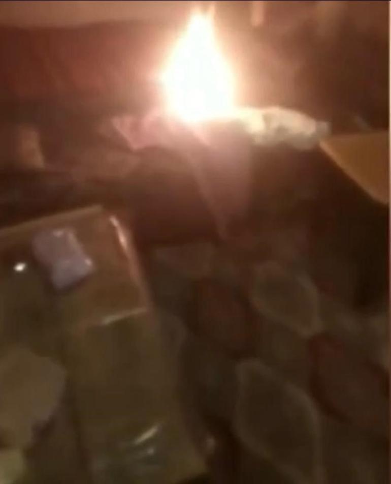 �ank�r��da ilgin� olay! Canl� yay�n� a��p evini ate�e verdi