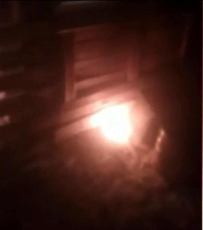 �ank�r��da ilgin� olay! Canl� yay�n� a��p evini ate�e verdi