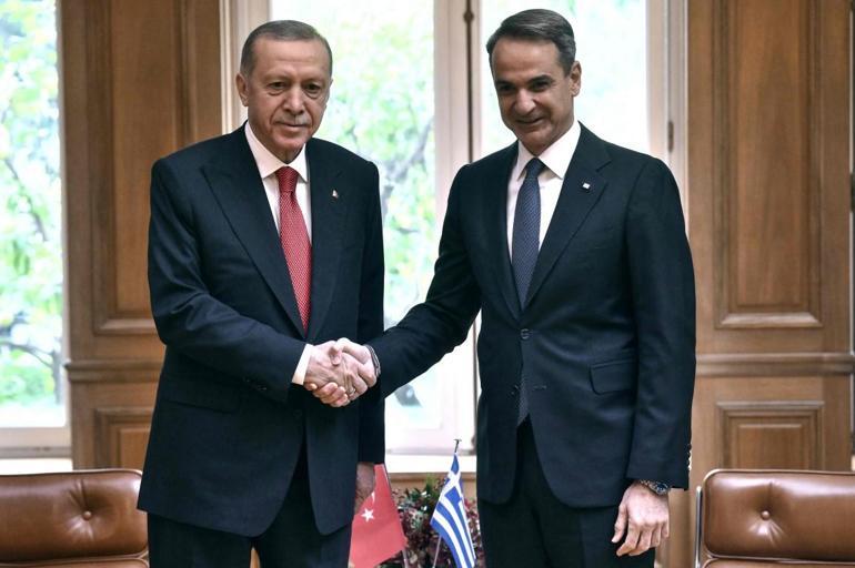 Atinaya tarihi ziyaret... Cumhurbaşkanı Erdoğan ve Miçotakisten ortak açıklama: Aramızda çözülemeyecek hiçbir sorun yok