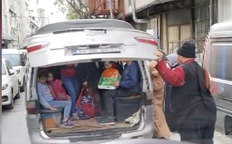 Korsan taksiden sonra şimdi de korsan servis Şaşkına çeviren görüntü Öğrenciler sıkış tıkış araca bindirildi