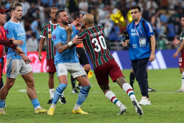 FIFA Kulüpler Dünya Kupası, Manchester Citynin Melo ve Marcelolu Fluminense 4-0 ile yıkıldı