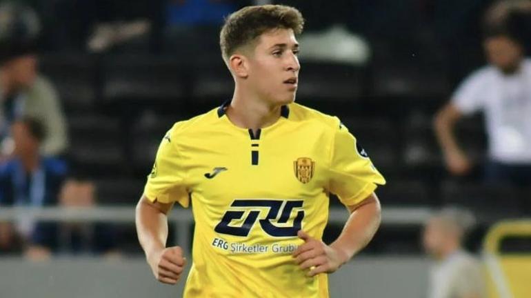 Karşıyaka’da Adem Büyük’le yollar ayrılıyor