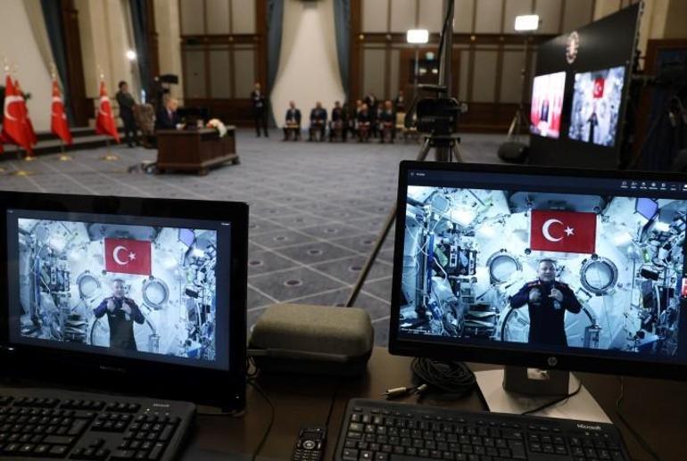 Alper Gezeravcı, Cumhurbaşkanı Erdoğan ile bağlantı kurdu... Uzay misyonumuz bilime katkı sağlayacak