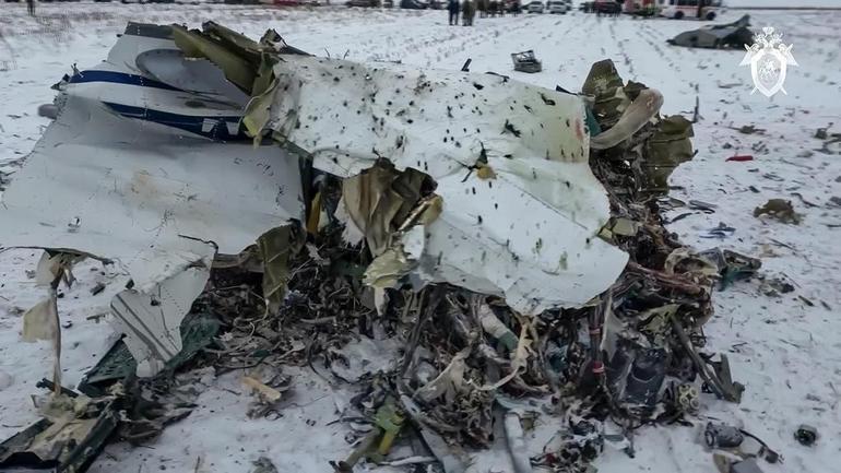 Düşen uçakta büyük gizem: 74 kişi öldü, morga sadece 5 ceset götürüldü