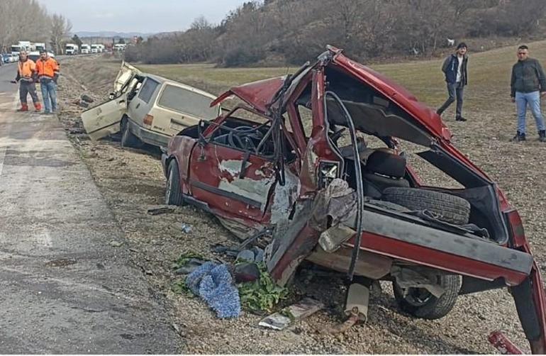 Ankarada feci kaza: 4 ölü, 2 yaralı
