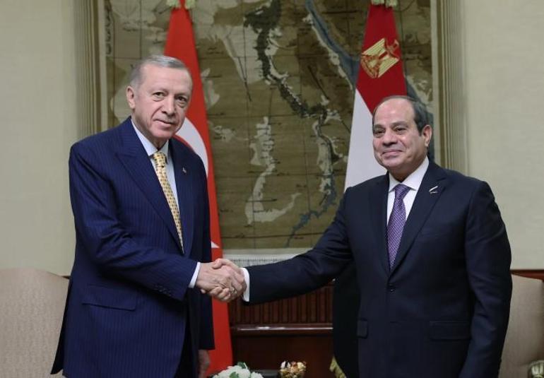Po 12 latach w Egipcie prezydent Erdoğan zostaje ciepło przyjęty przez Sisi