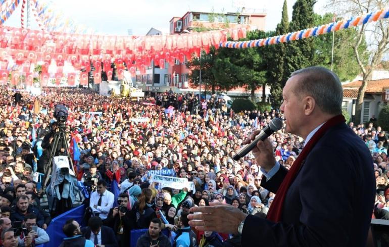 AK Parti Balıkesir mitingi... Cumhurbaşkanı Erdoğan: Kimin kimle yürüdüğü kimin kime borçlandığı muamma