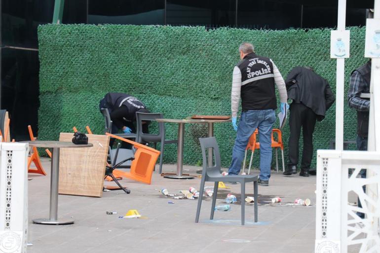 Denizli'de hastane kafeteryas�na silahla ate� a��ld�: 2'si a��r 7 yaral�