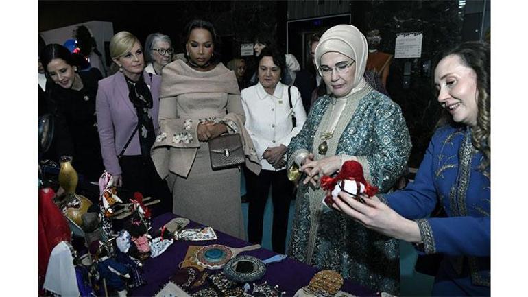 First Lady Erdoğan besuchte mit ihren führenden Ehefrauen eine Ausstellung mit geografisch bestimmten Waren und handgewebten Produkten