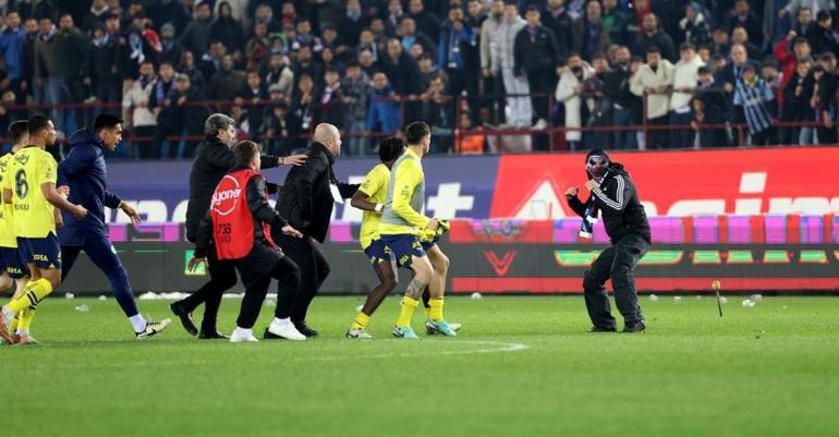 Trabzonspor-Fenerbahçe maçındaki olaylar... Bakan Yerlikaya: 12 kişi gözaltında