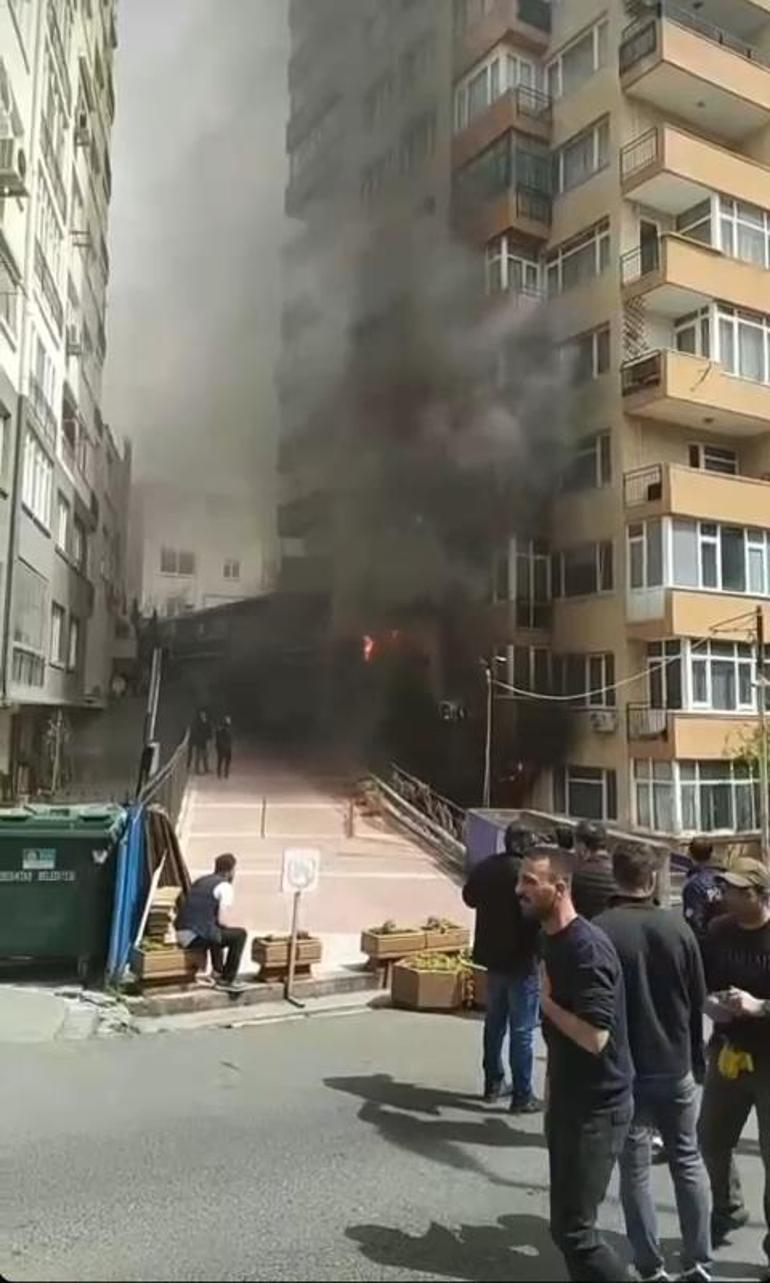 Son dakika İstanbulda ünlü gece kulübünde yangın faciası: 10 kişi hayatını kaybetti