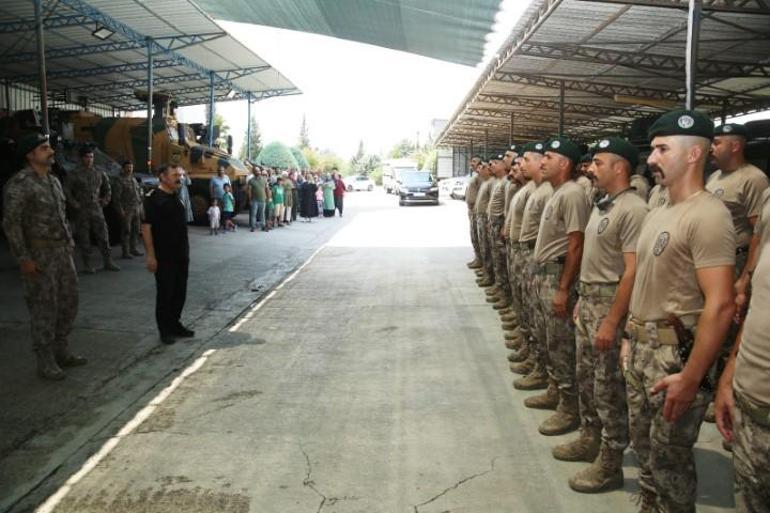 Özel Harekat polisleri dualarla uğurlandı... Terörü kaynağında bitirecekler