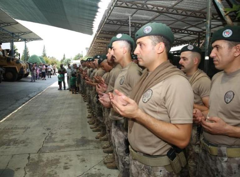 Özel Harekat polisleri dualarla uğurlandı... Terörü kaynağında bitirecekler