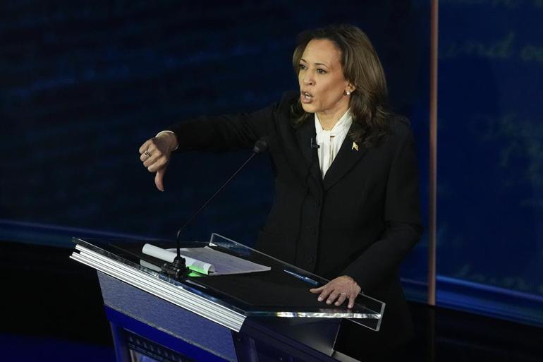 İlk düello: Dünya nefesini tutup izledi...Kamala Harris Trumpı çileden çıkardı