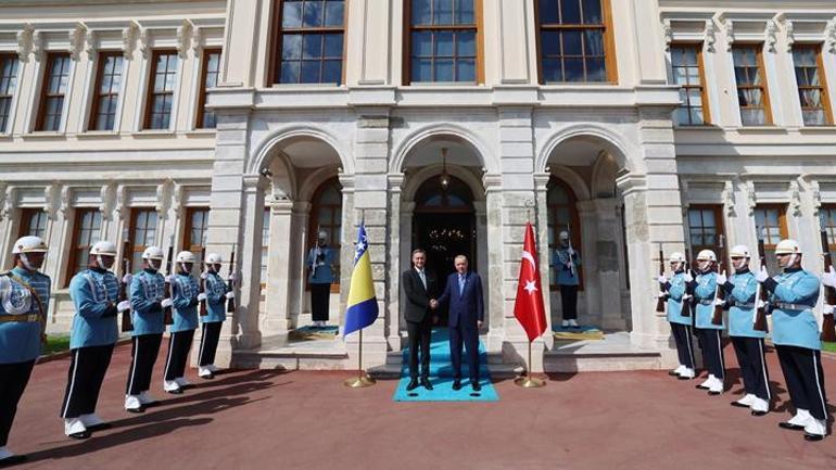 Erdoğan, Bosna Hersek Devlet Başkanlığı Konseyi Başkanı Becirovic ile bir araya geldi