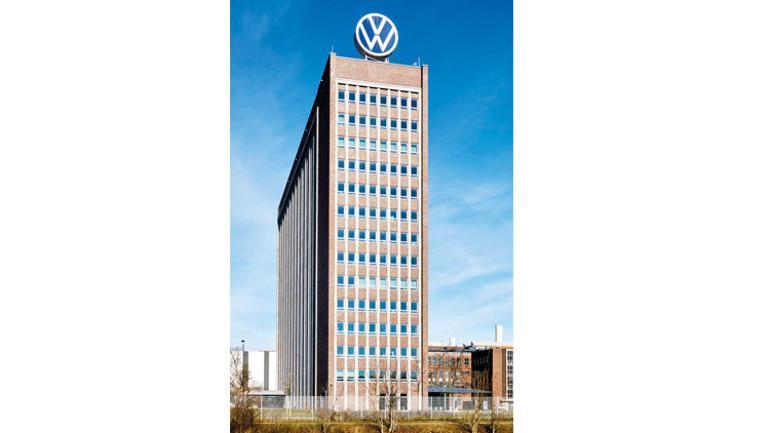 Avrupalı otomotiv üreticileri Volkswagen öncülüğünde büyük krizlerle karşı karşıya: Nokia gibi olmamak için küçülecekler