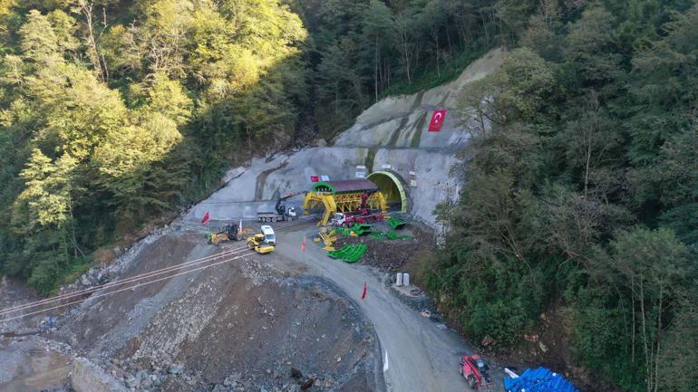 Çamlıhemşin Tünelinde ışık göründü... Seyahat süresi 20 dakika kısalacak