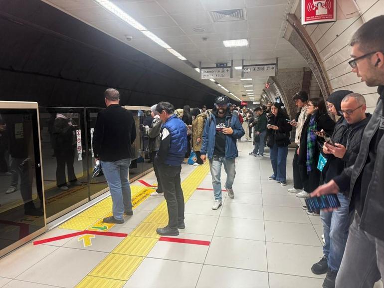 Üsküdar-Samandıra metro hattında yoğunluk yaşandı