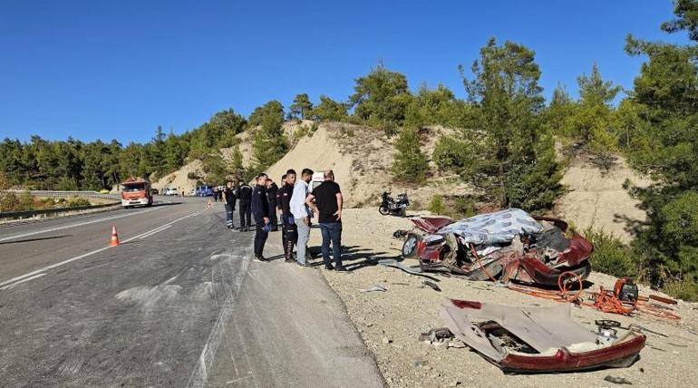 TIR ile 3 aracın karıştığı zincirleme kazada 2 kişi hayatını kaybetti, 6 kişi yaralandı