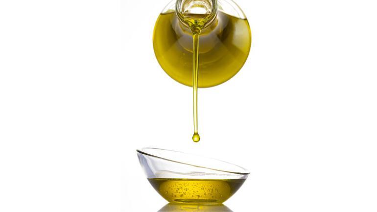 Kahvehanede, yol kenarında, berberde bile satılıyor... Zeytinyağındaki tehlikeye dikkat