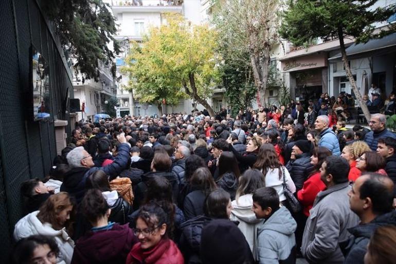 Atatürke sevgi seli: Türkiye dışında en kalabalık anmanın olduğu yer... Ziyaretçi akınına uğradı