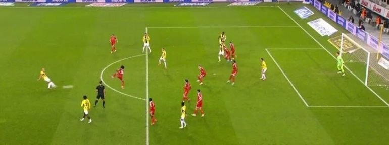 The referee's decisions left their mark last night. Big debate: Why did you give it to Galatasaray | Samet Akaydin's goal is clean | In the Besiktas match...