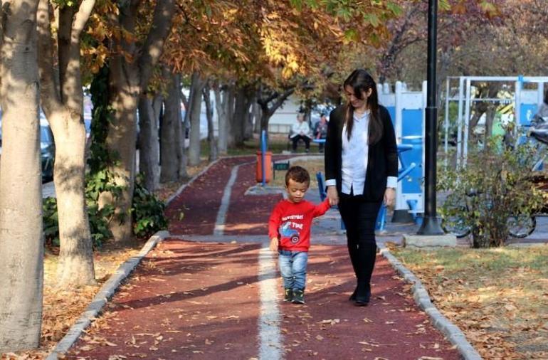 Küçük Selimin kullandığı ilaç boyunun 8 santim uzamasını sağladı