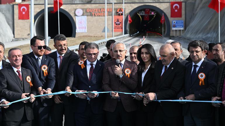 Bakan Uraloğlu: Sürücülerin korkulu rüyası olan 32 virajları Güzeldere Tüneli ile ortadan kaldırdık