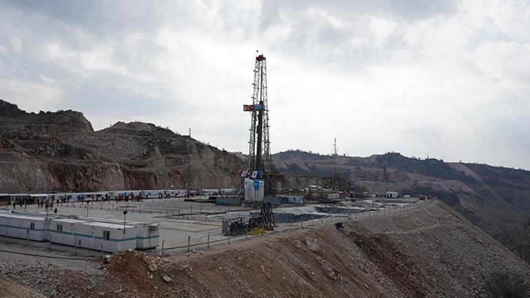 Bakan Bayraktardan Gabar Dağındaki petrol üretimine ilişkin açıklama