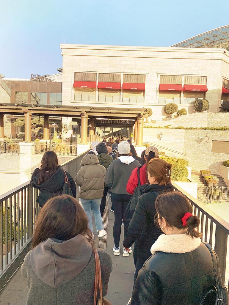 ‘Muhteşem cuma’ kuyruğu