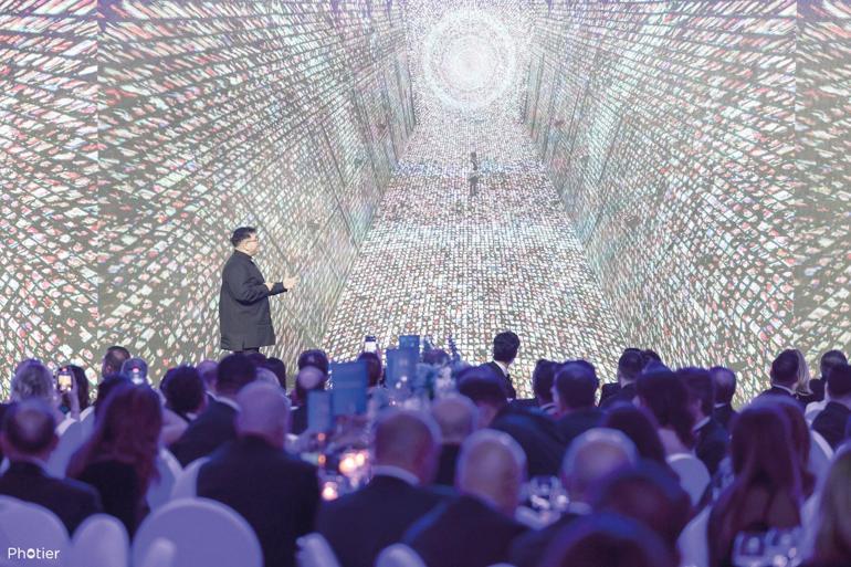 NFT tablolarla iyilik dağıtıyor