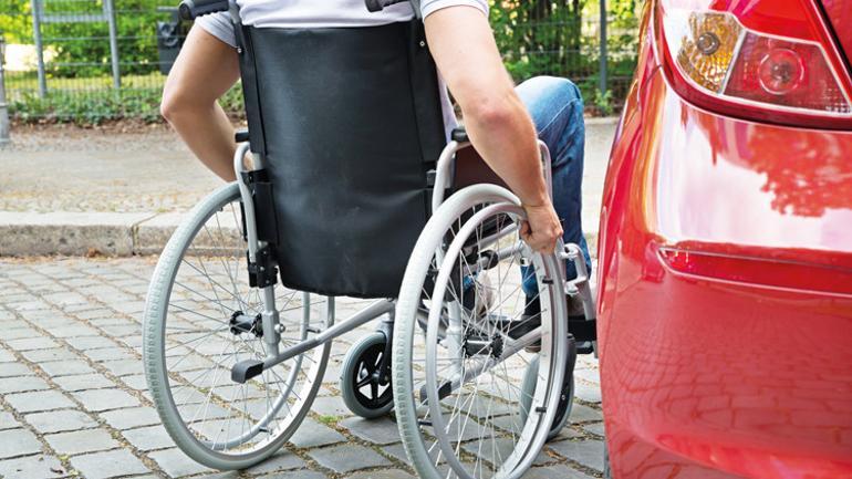 Araç satışında yeni dönem... 2. el alımda trafik sigortası, engelli kullanımına tescil kaydı şartı getirildi