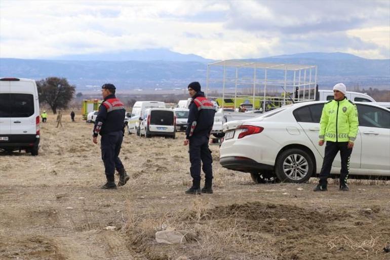 Ispartada askeri helikopter düştü: 6 askerimiz şehit oldu... Kazanın nedeni helikopterlerin pervane teması