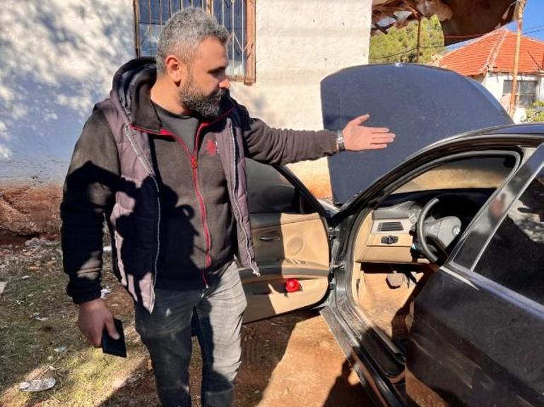 Lük otomobilin sahibi hayatının şokunu yaşadı Mahalleli haber verince geldi, araç kendini kilitlediği için müdahale edemedi